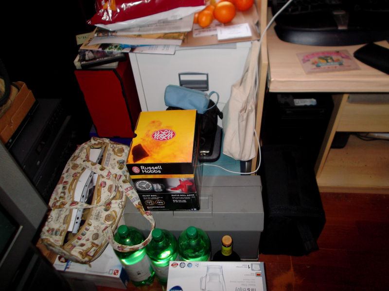 Dogs food and clutter 004 Dogs food and clutter 004