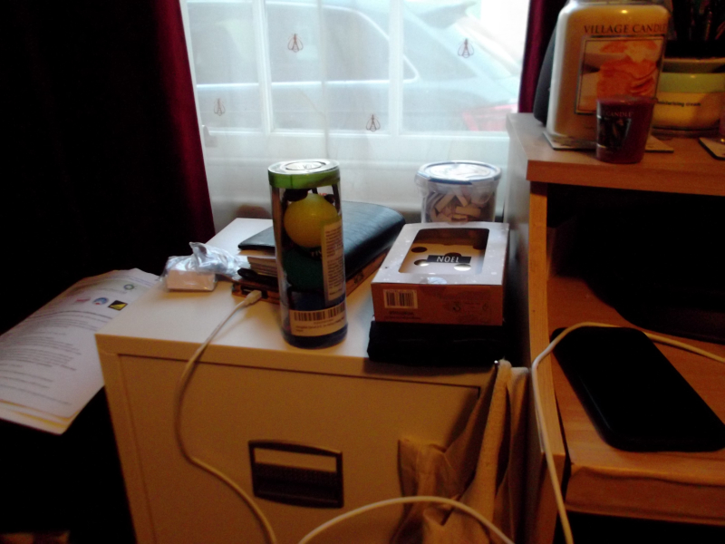 Household and biscuits 005