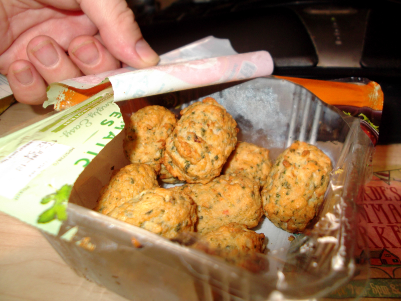 Fava beans and a big Amarone 006