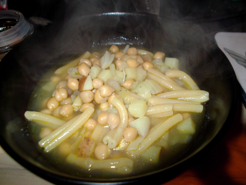 UMBRIAN WILD PEA SOUP WITH CASARECCE PASTA